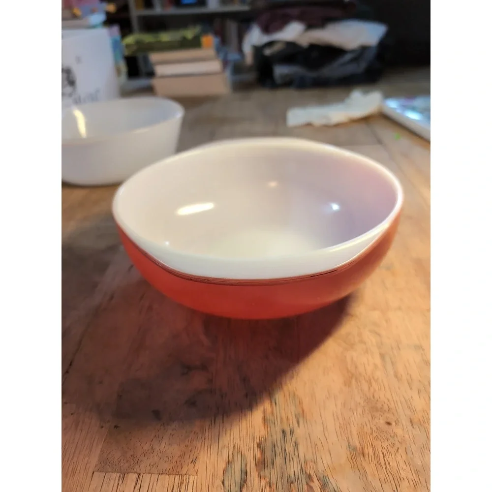 Vintage Pyrex Pink Casserole Baking Dish  Bowl 2 Qt #024 White Glasbake Bowl 2Qt